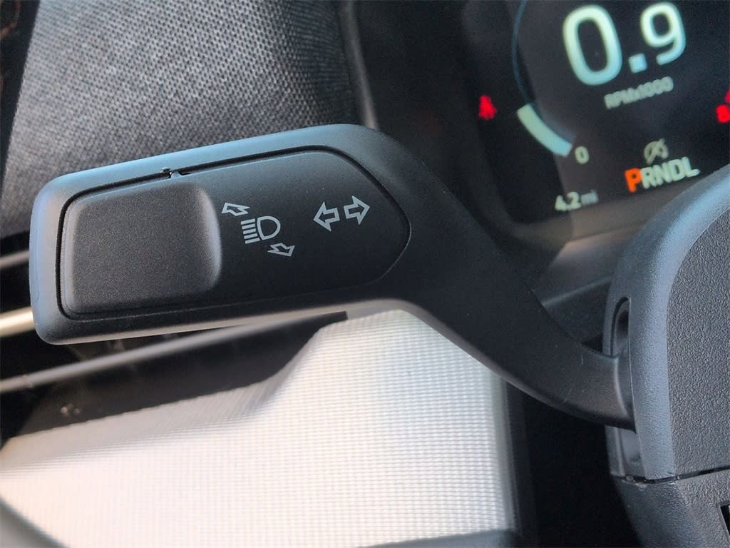 Thumbnail: 2025 Ford Explorer - 32