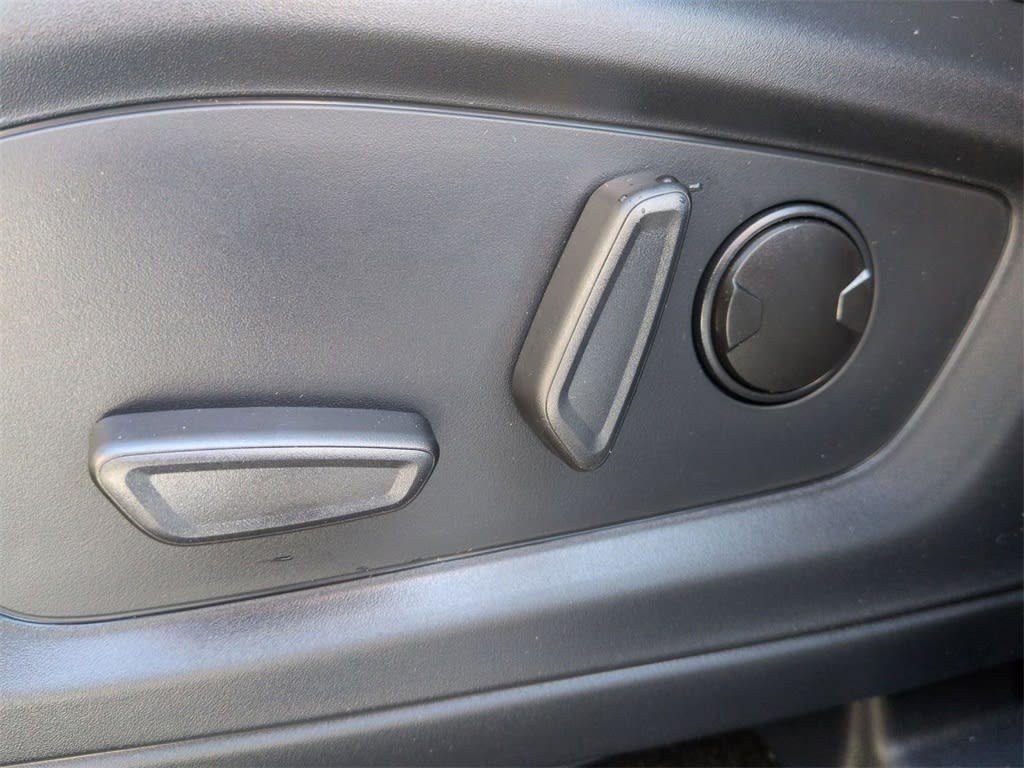 Thumbnail: 2025 Ford Explorer - 27