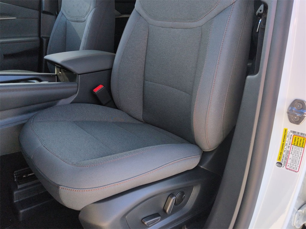 Thumbnail: 2025 Ford Explorer - 26