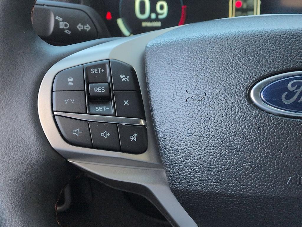 Thumbnail: 2025 Ford Explorer - 29