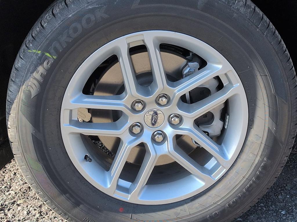 Thumbnail: 2026 Ford Explorer - 7