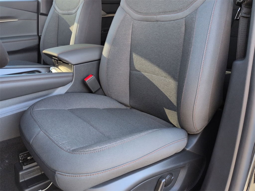 Thumbnail: 2026 Ford Explorer - 10