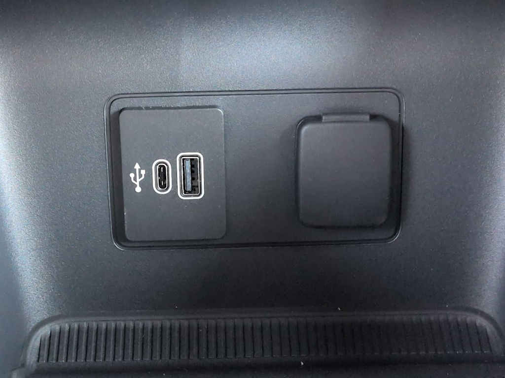 Thumbnail: 2026 Ford Explorer - 7