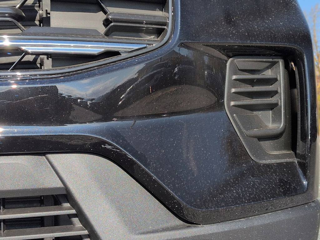 Thumbnail: 2026 Ford Explorer - 23