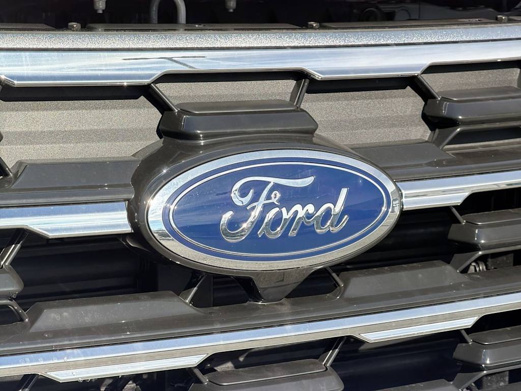 Thumbnail: 2026 Ford Explorer - 5