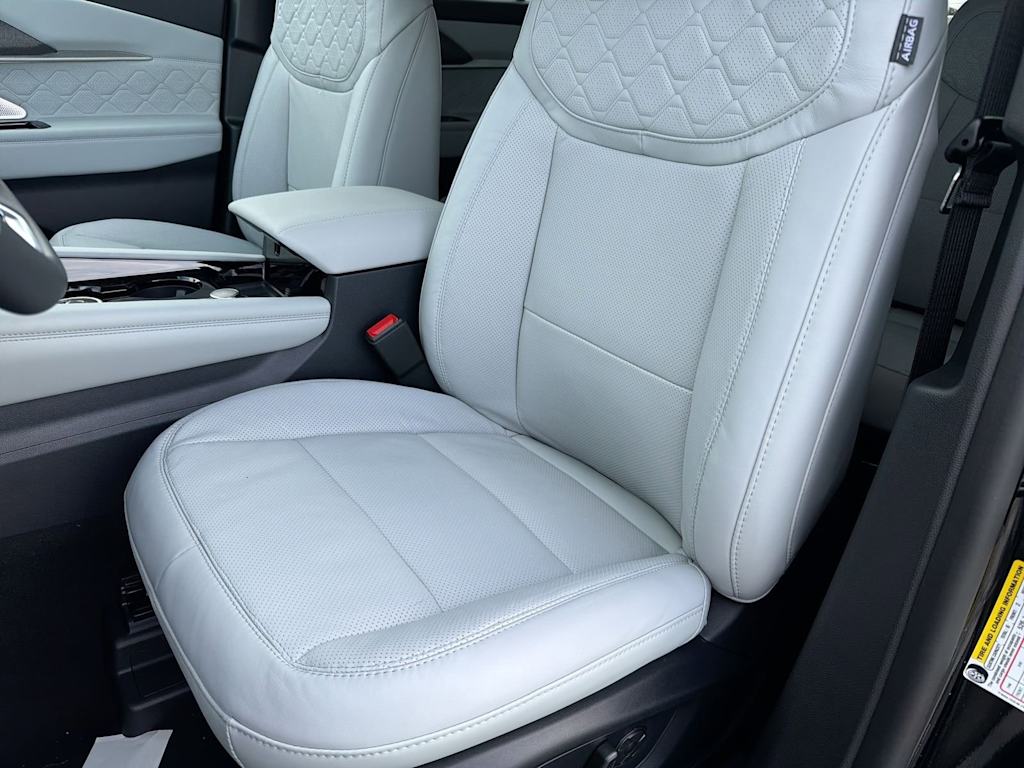 Thumbnail: 2026 Ford Explorer - 9