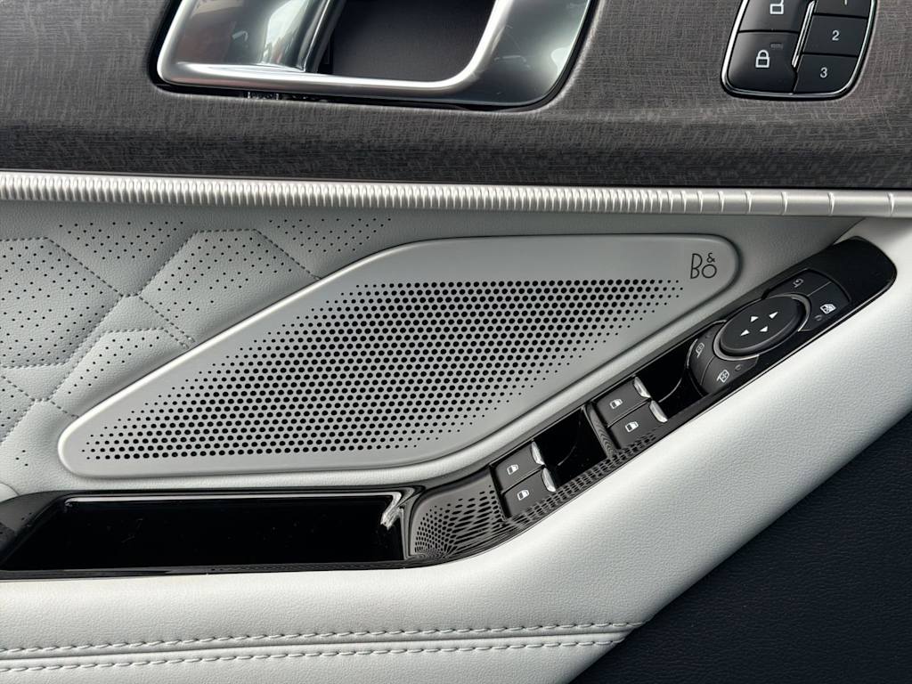 Thumbnail: 2026 Ford Explorer - 38