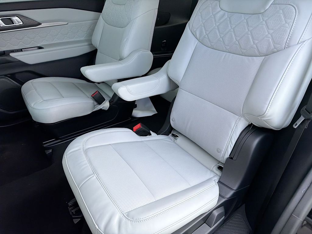 Thumbnail: 2026 Ford Explorer - 28