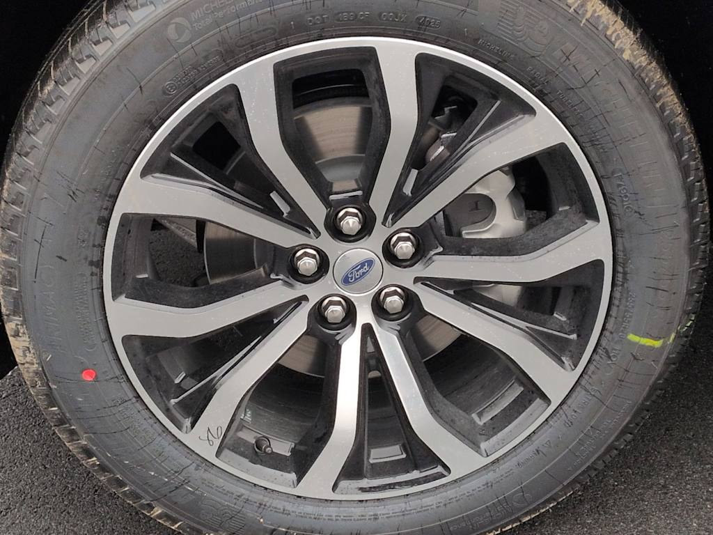 Thumbnail: 2026 Ford Explorer - 7