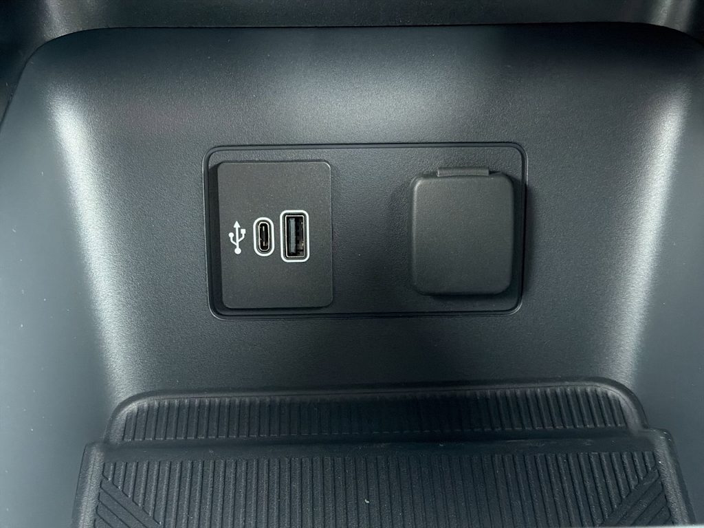 Thumbnail: 2026 Ford Explorer - 38