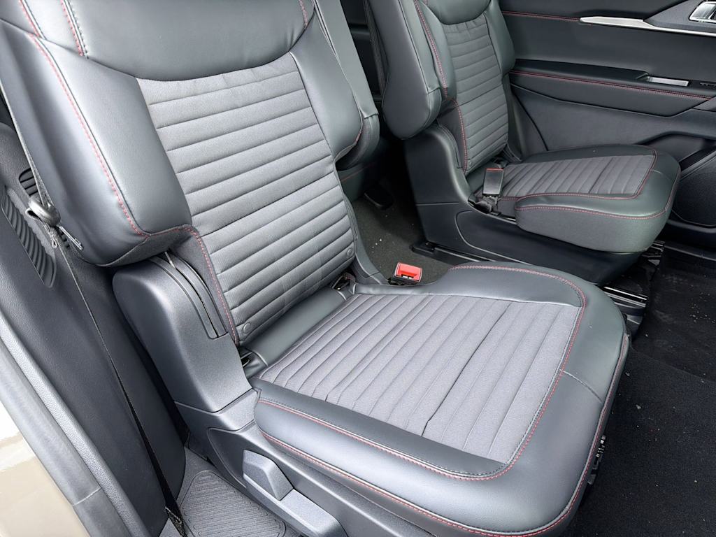 Thumbnail: 2026 Ford Explorer - 28