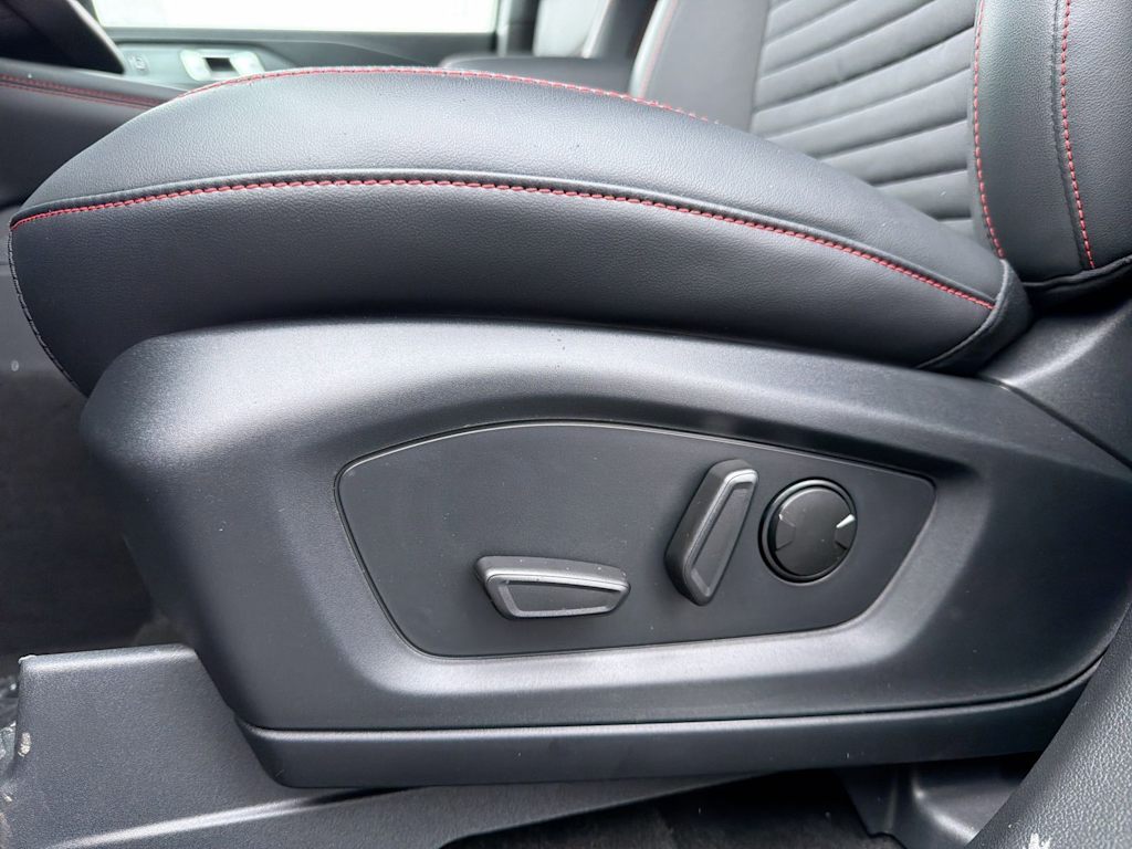 Thumbnail: 2026 Ford Explorer - 25