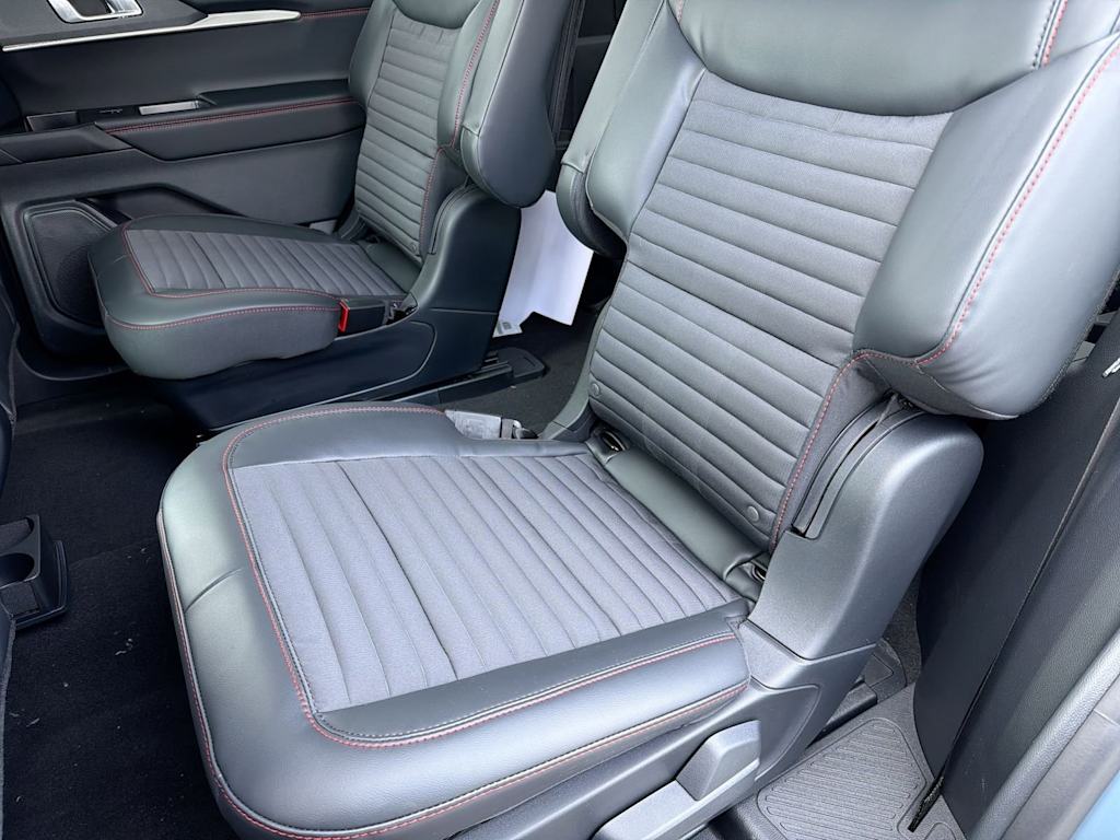 Thumbnail: 2026 Ford Explorer - 25