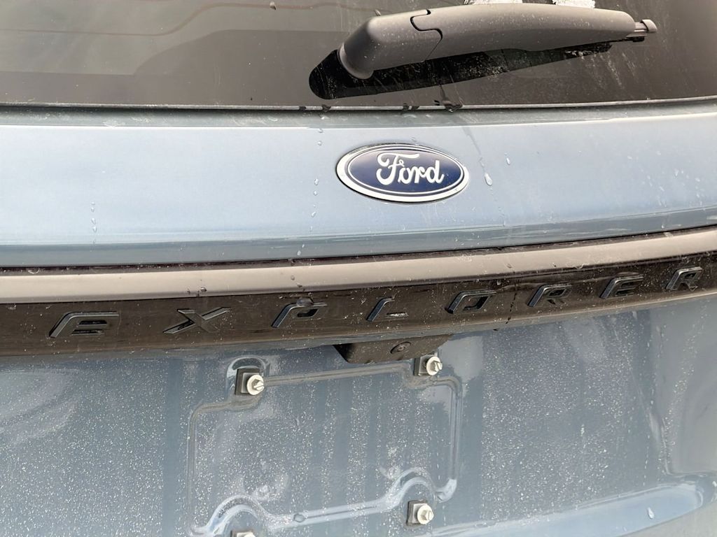 Thumbnail: 2026 Ford Explorer - 6