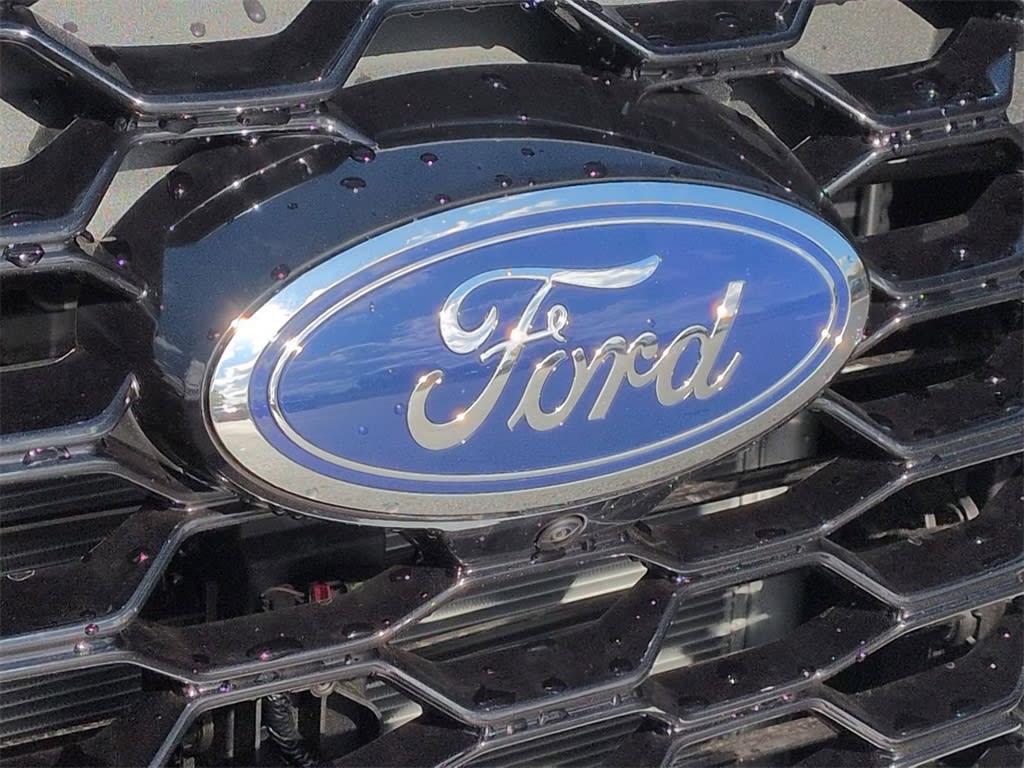 Thumbnail: 2026 Ford Explorer - 9