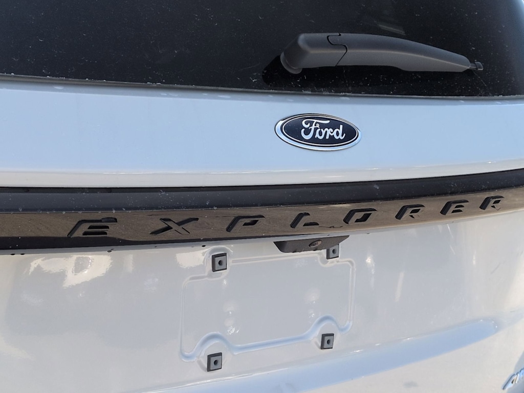 Thumbnail: 2026 Ford Explorer - 6