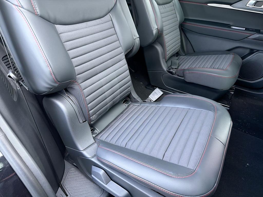 Thumbnail: 2026 Ford Explorer - 28