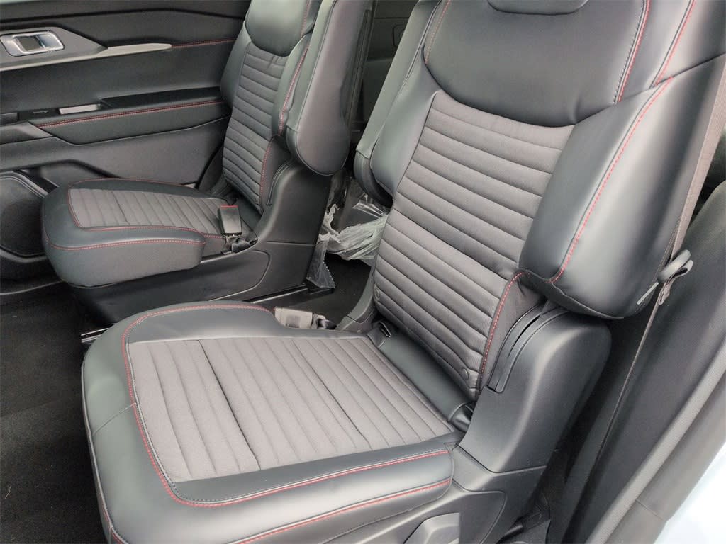 Thumbnail: 2026 Ford Explorer - 13