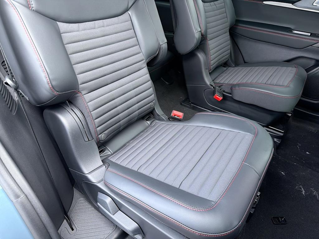 Thumbnail: 2026 Ford Explorer - 13