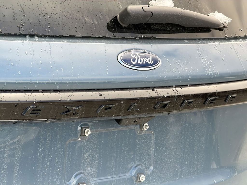 Thumbnail: 2026 Ford Explorer - 7