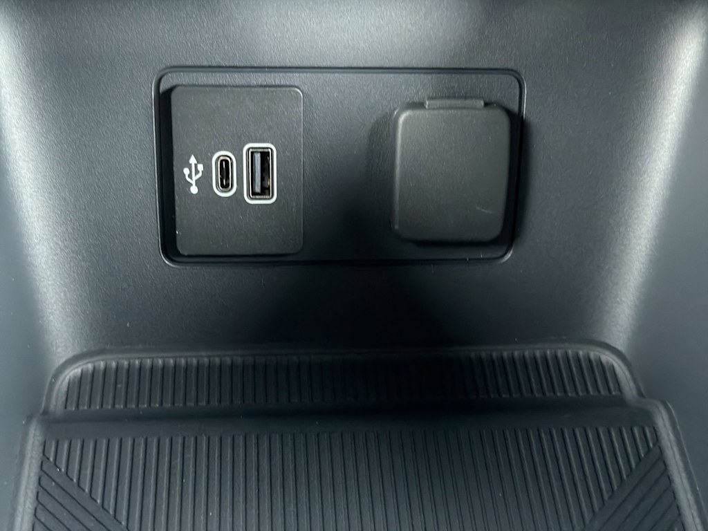 Thumbnail: 2026 Ford Explorer - 18