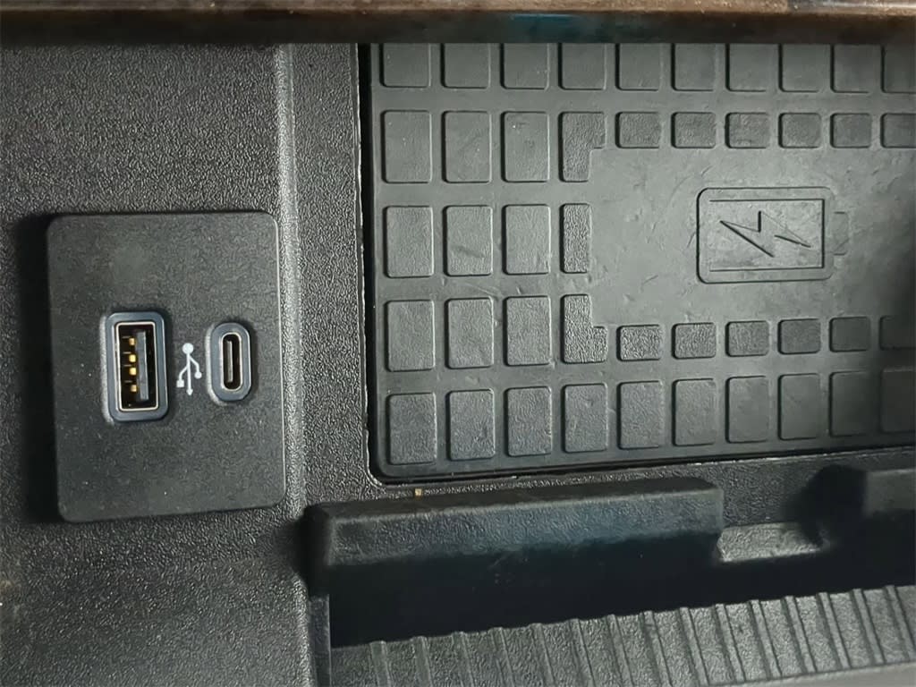 2022 Ford F-350 Lariat 35