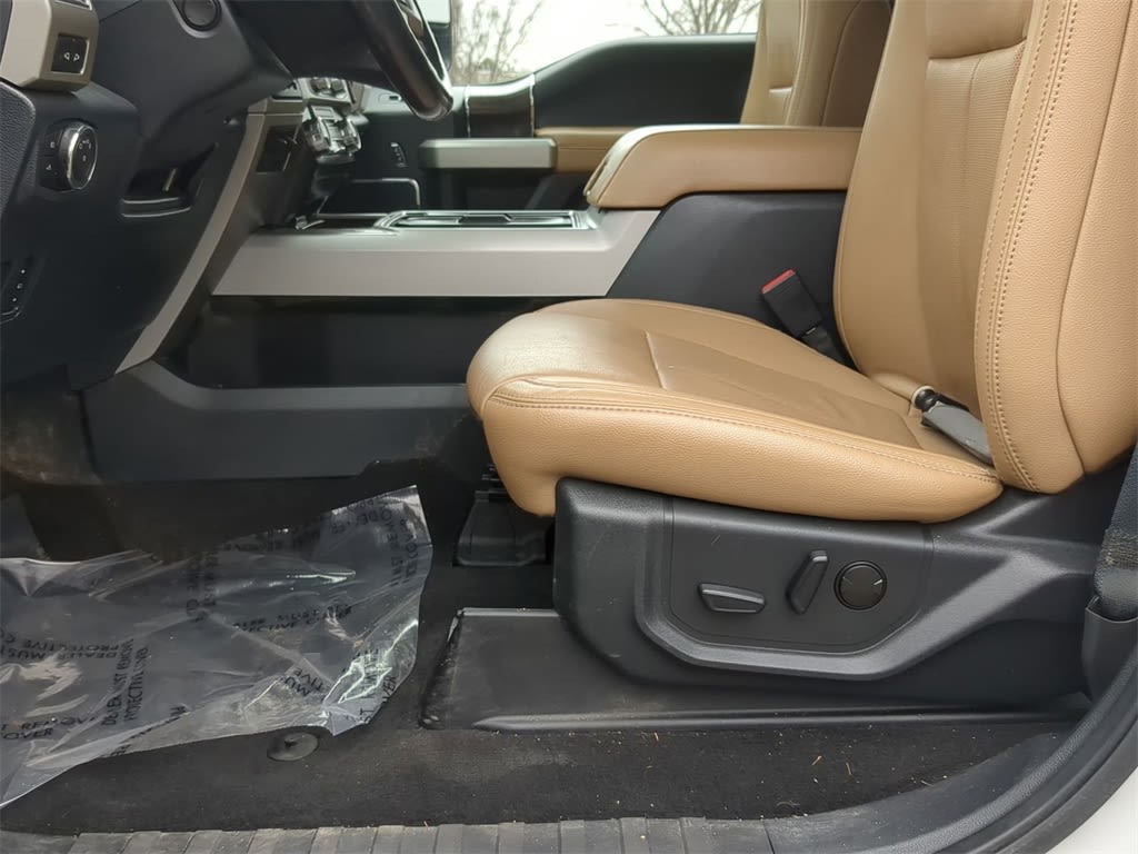 2022 Ford F-350 Lariat 25