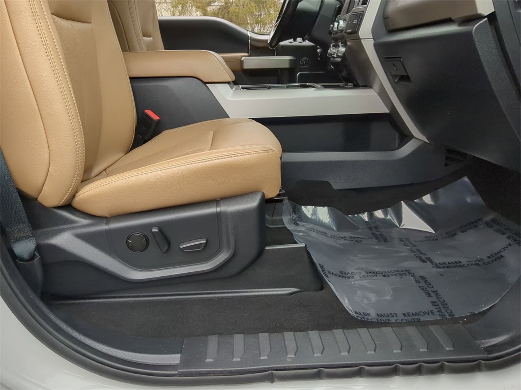 2022 Ford F-350 Lariat 28