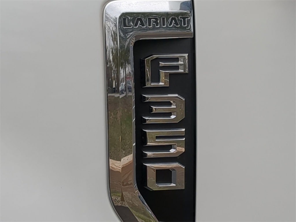 2022 Ford F-350 Lariat 18