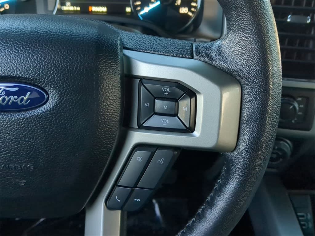 2019 Ford F-150 Lariat 32