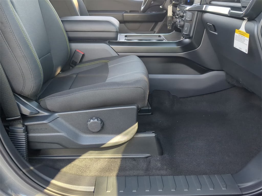 2025 Ford F-150 STX 27