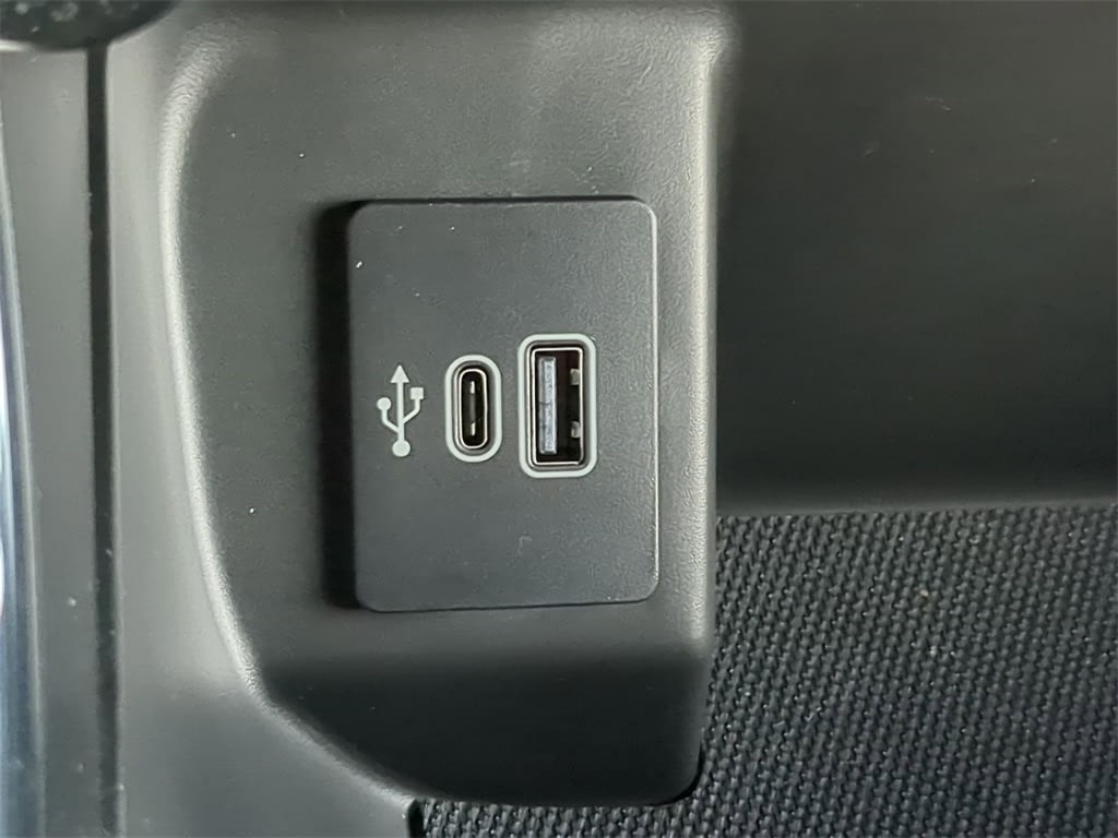 2025 Ford F-150 STX 35