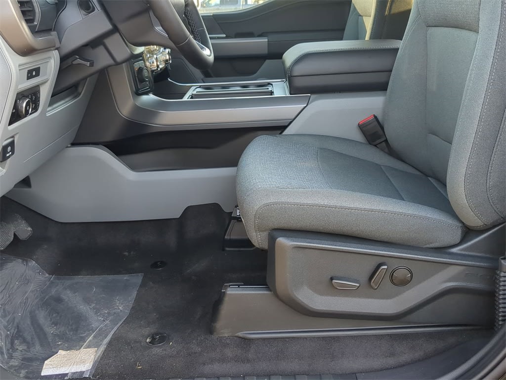 2025 Ford F-150 XLT 10