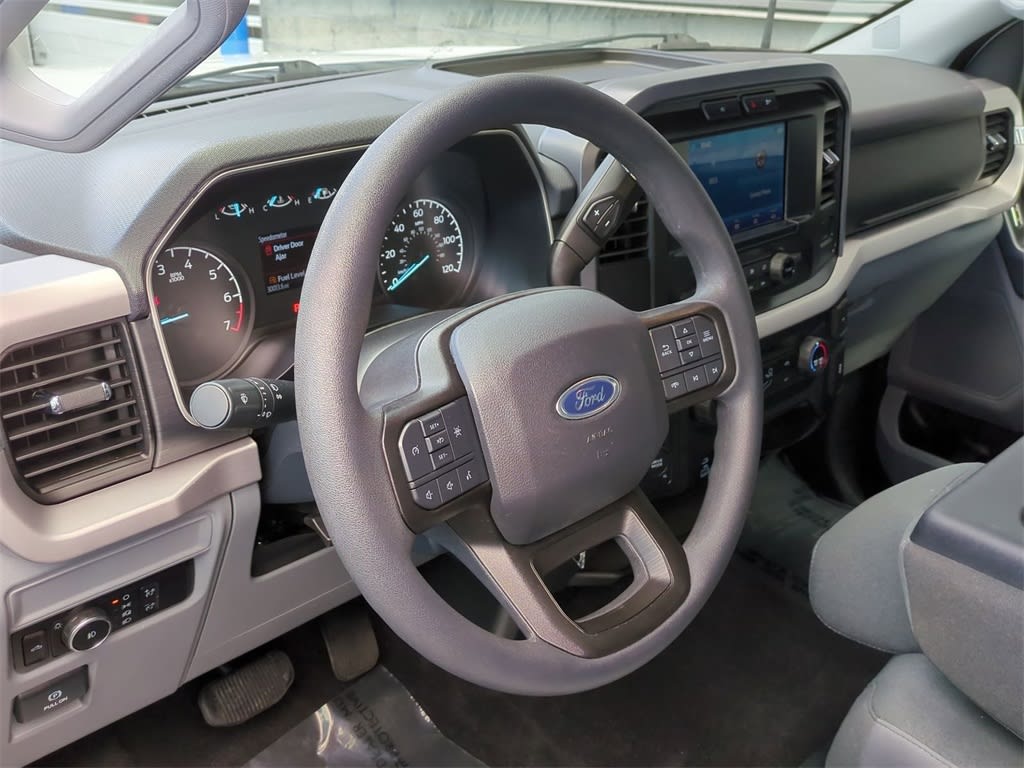 2023 Ford F-150 XLT 2