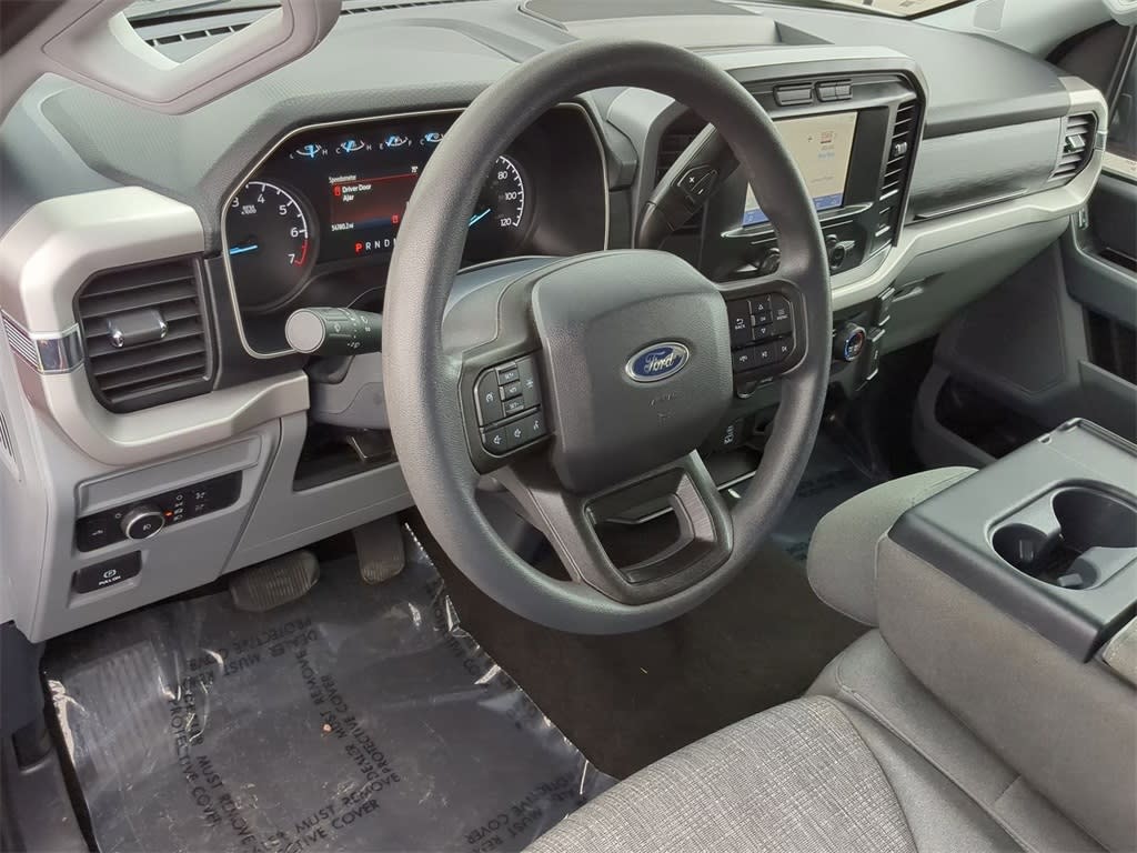 2022 Ford F-150 XLT 2