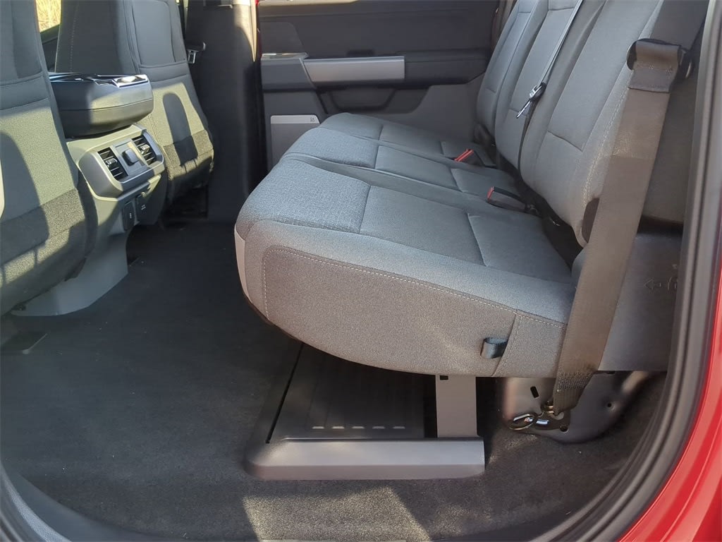 2025 Ford F-150 XLT 28
