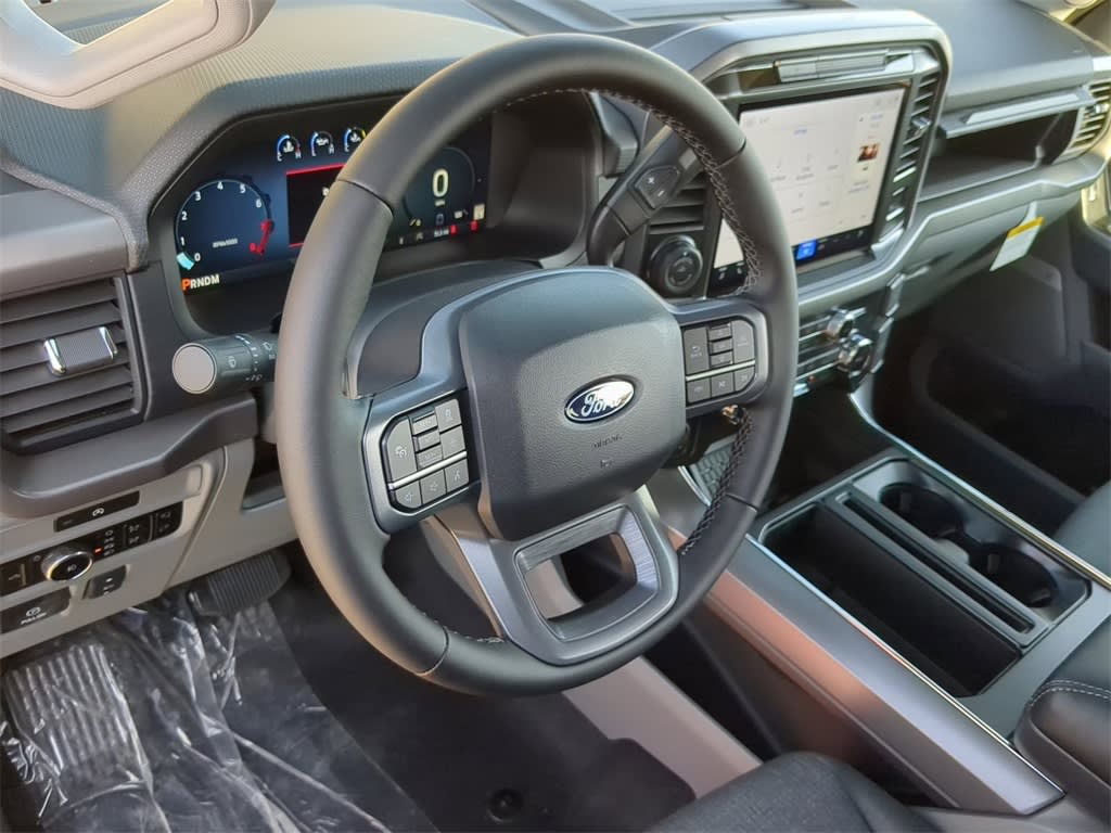 2025 Ford F-150 XLT 2
