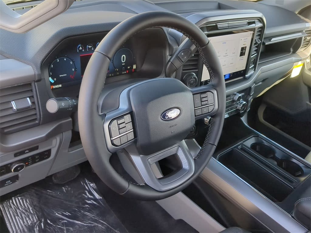 2025 Ford F-150 XLT 2