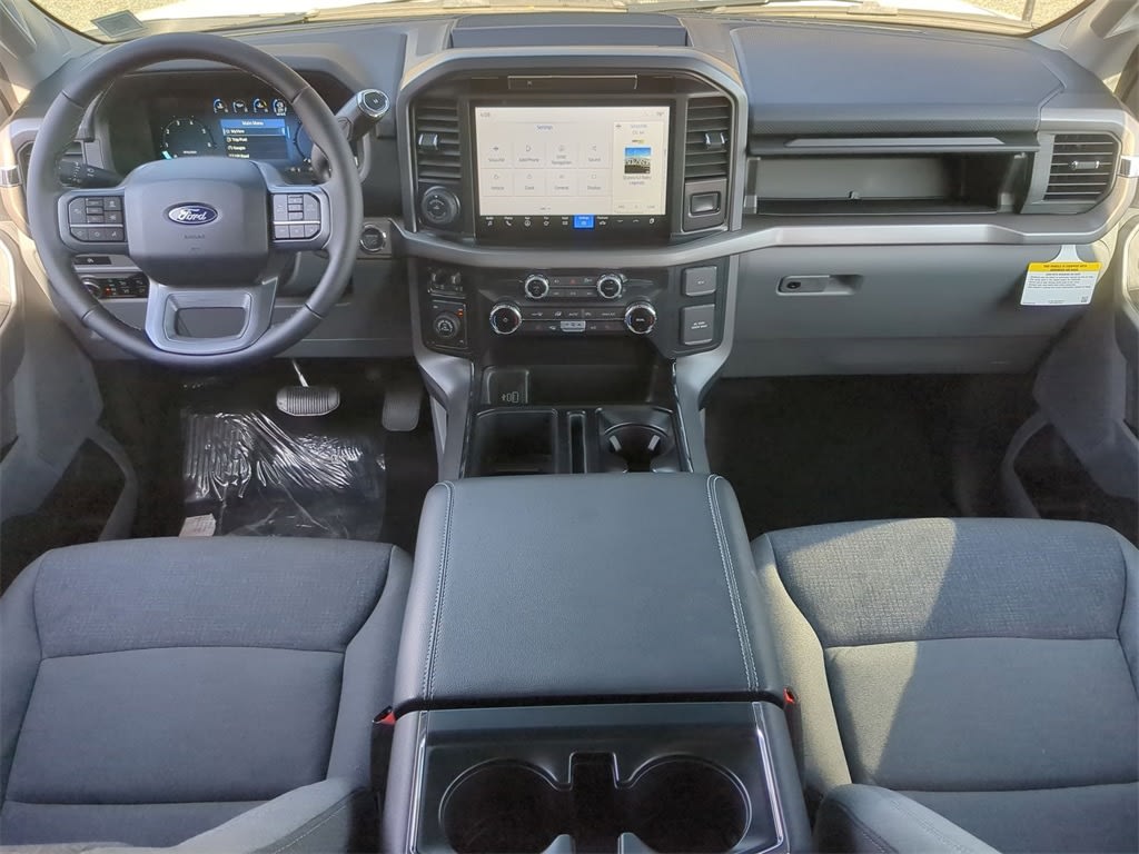 2025 Ford F-150 XLT 8