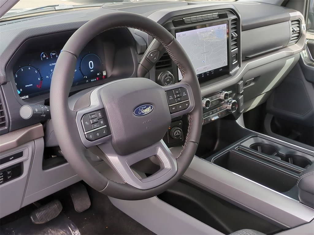 2024 Ford F-150 XLT 2