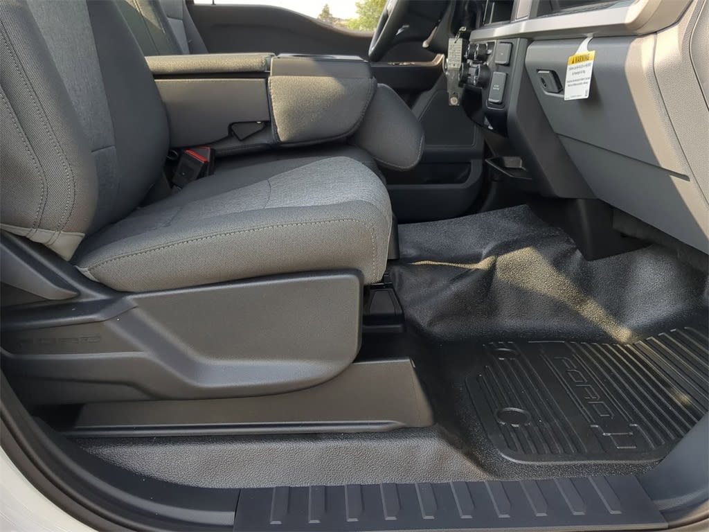 Thumbnail: 2025 Ford F-350 - 12