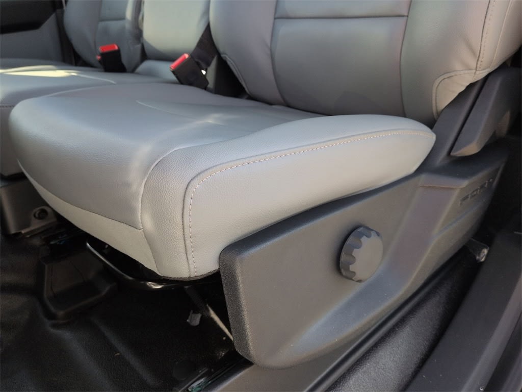 Thumbnail: 2026 Ford F-350 - 9