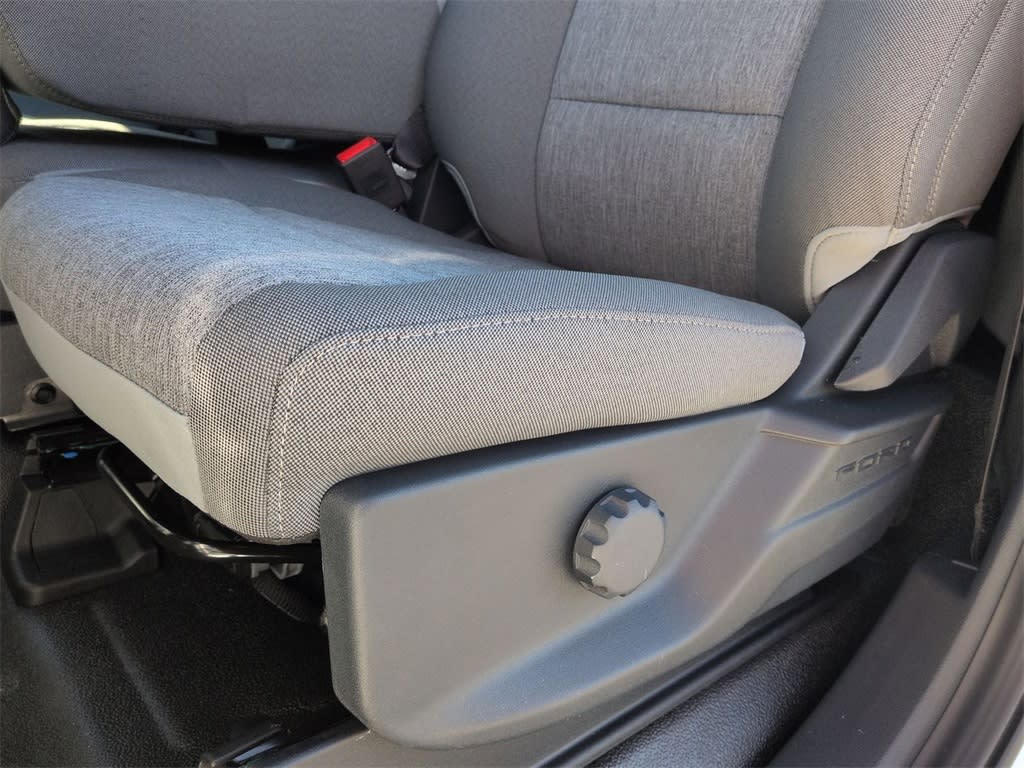 Thumbnail: 2026 Ford F-350 - 26