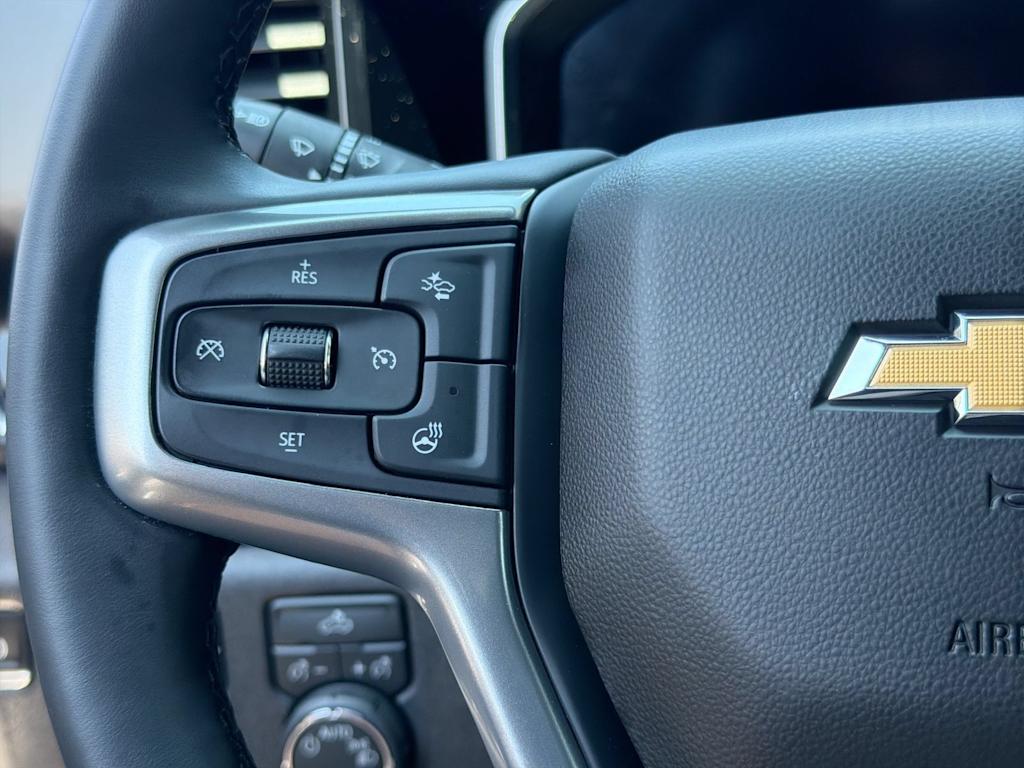 Thumbnail: 2026 Chevrolet Silverado 1500 - 29