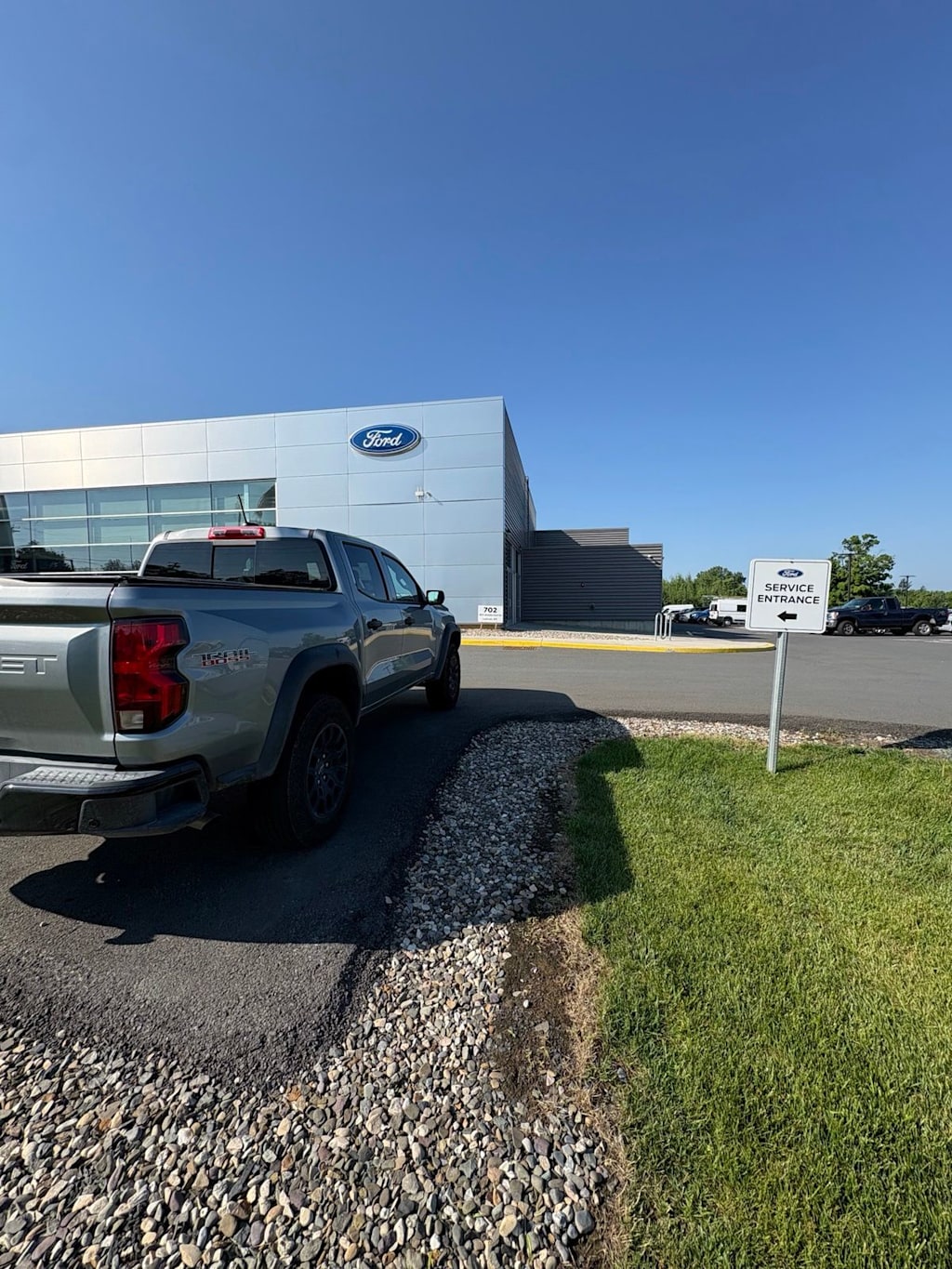 Thumbnail: 2026 Chevrolet Colorado - 3