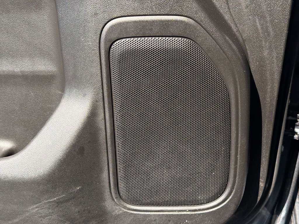 Thumbnail: 2022 Chevrolet Silverado 1500 - 34