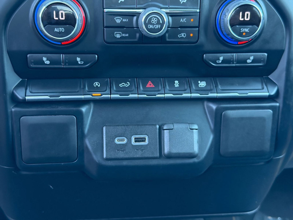 Thumbnail: 2022 Chevrolet Silverado 1500 - 35