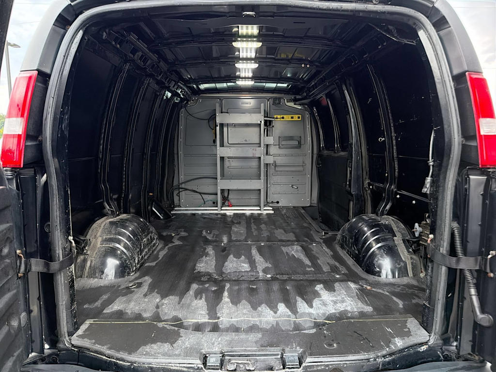Thumbnail: 2019 Chevrolet Express - 34