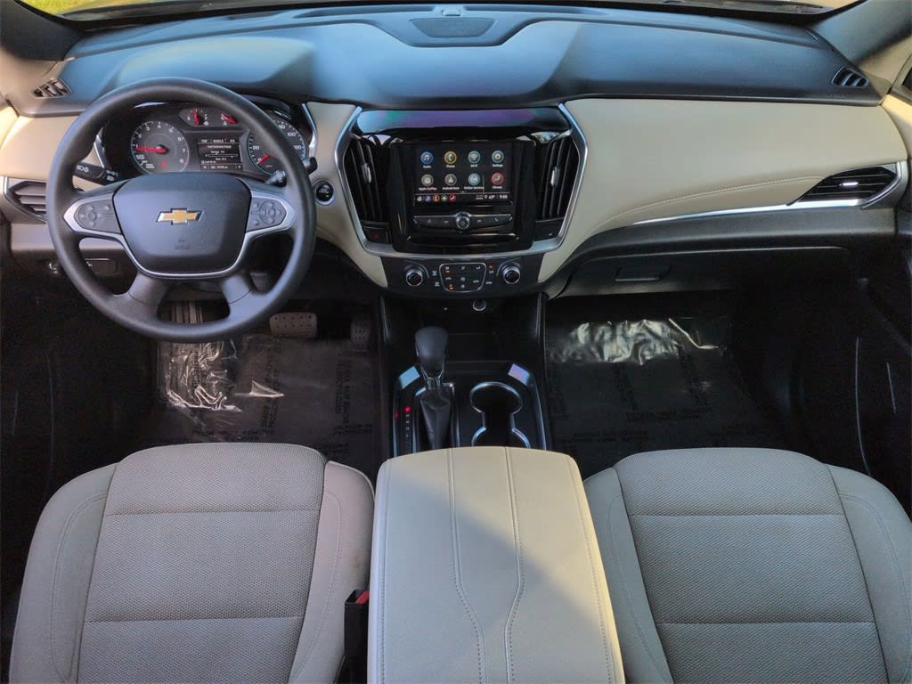 Thumbnail: 2023 Chevrolet Traverse - 9