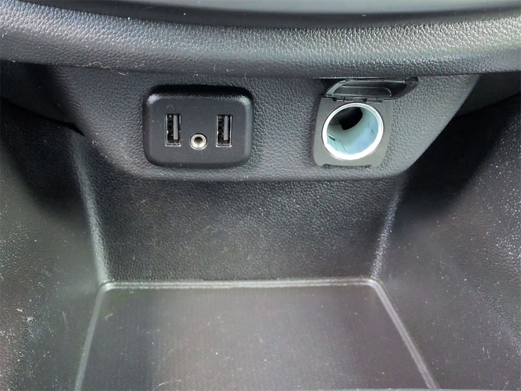 Thumbnail: 2023 Chevrolet Traverse - 34